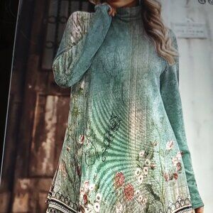 Beautiful floral turtle neck long sleeve top sz L New in original bag!